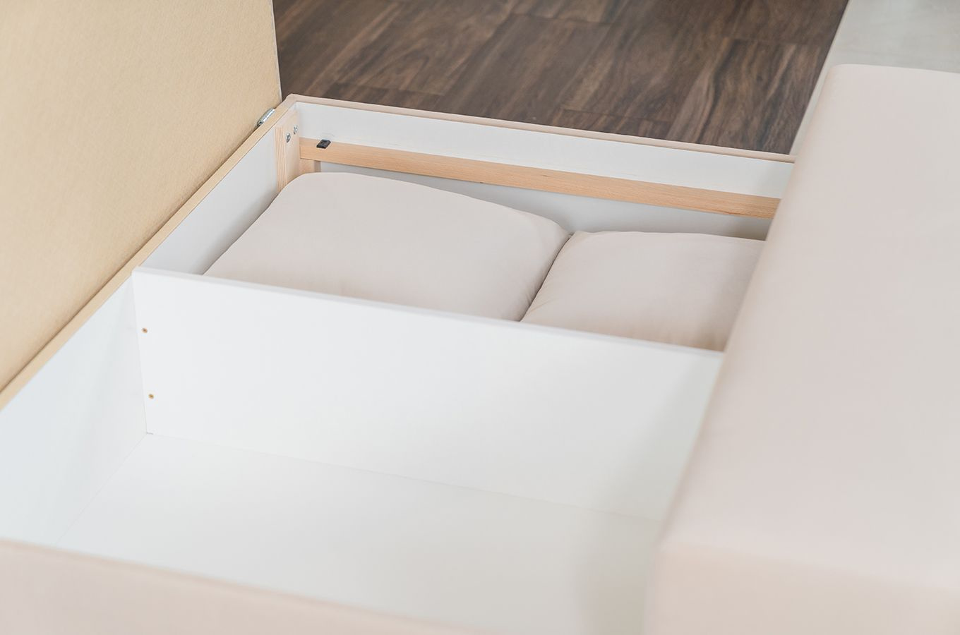 Nowoczesna rozkładana sofa Dancan OLGA z funkcją spania i pojemnikiem na pościel / 4 szerokości + 5 kolorów do wyboru!