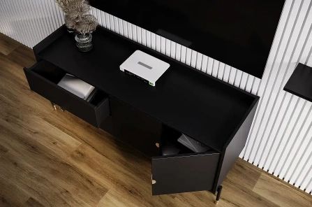 Czarna komoda do salonu Dancan IGA / szer. 142 cm