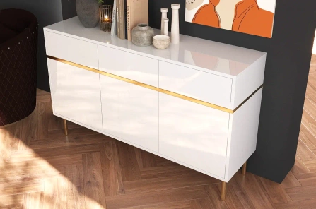 Elegancka biała komoda Dancan MARIKA ze złotymi dodatkami / szer. 137,5 cm