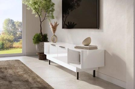 Elegancka biała komoda RTV Dancan ARTEMISA ze złotymi dodatkami / szer. 163 cm