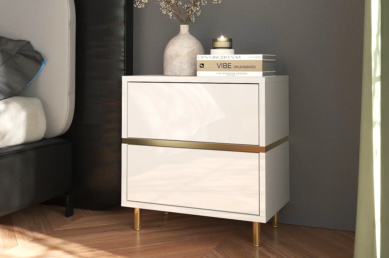 Elegancka biała szafka nocna Dancan MARIKA ze złotymi dodatkami / szer. 49 cm