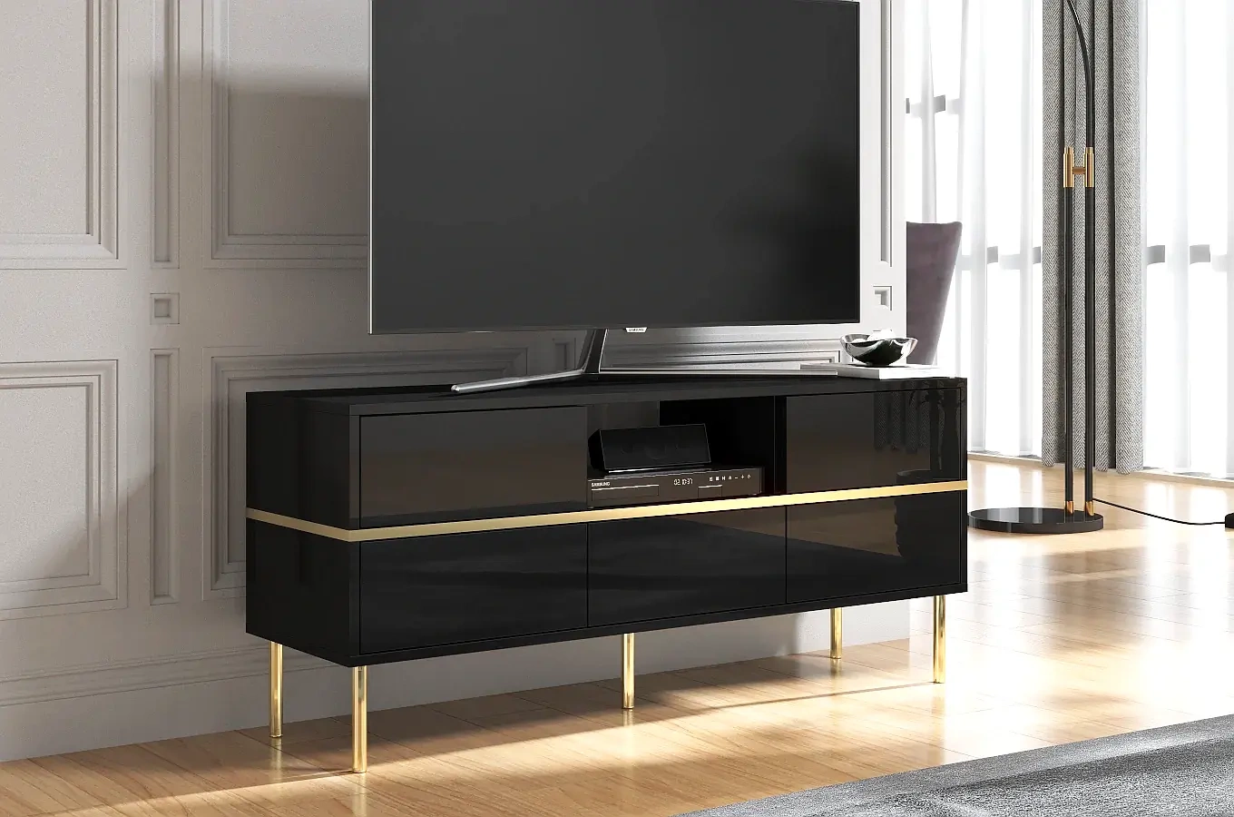 Elegancka czarna komoda RTV Dancan MARIKA ze złotymi dodatkami / szer. 137,5 cm