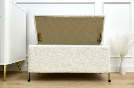 Tapicerowana ławka Dancan BORGO w tkaninie boucle z pojemnikiem, na złotych metalowych nogach